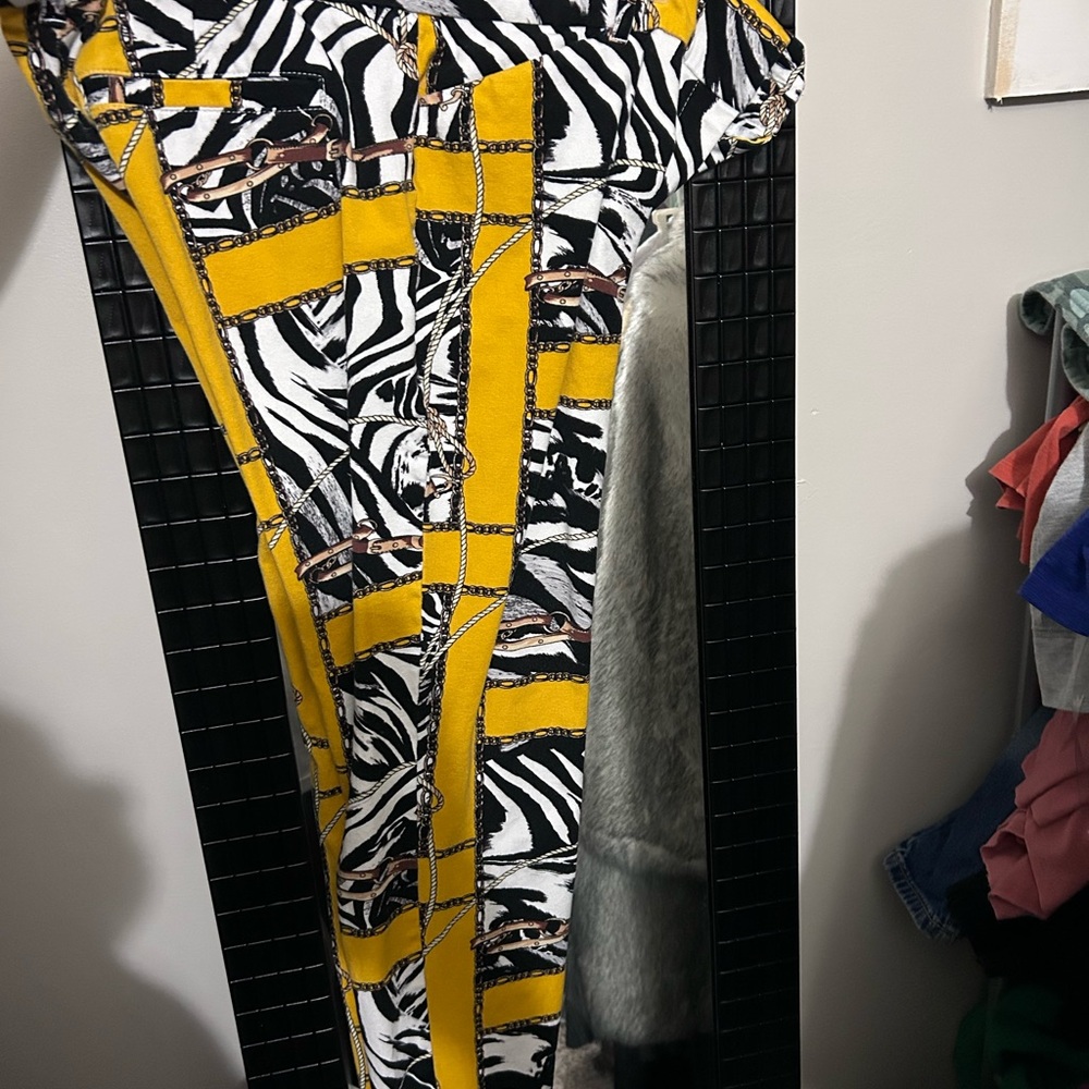 New York & Company Yellow and Black Chain Print Pants